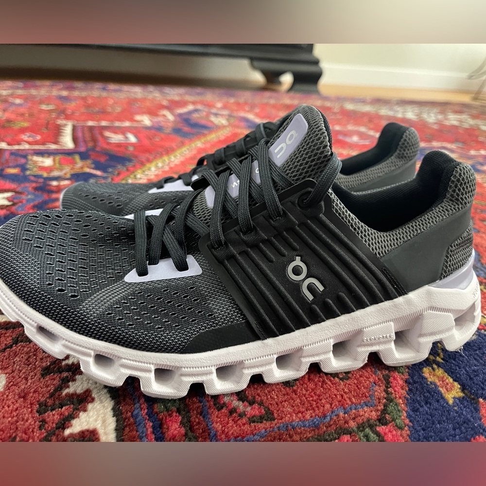 On Cloudswift Running Shoes – Size W7.5 / EU 38.5– Excellent Condition !